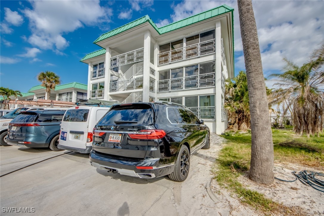6500  Estero Boulevard, Apt H100