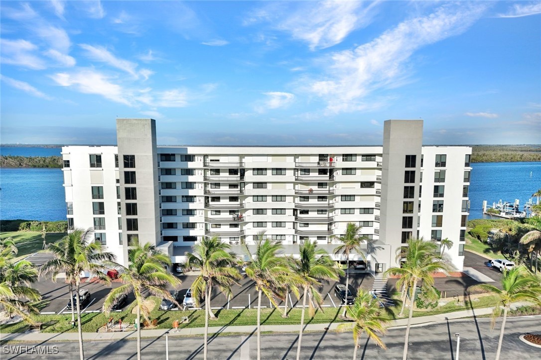 4203  Bay Beach Lane, Apt 3E