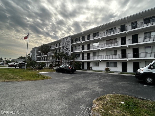 4906  Victoria Drive, Apt 412