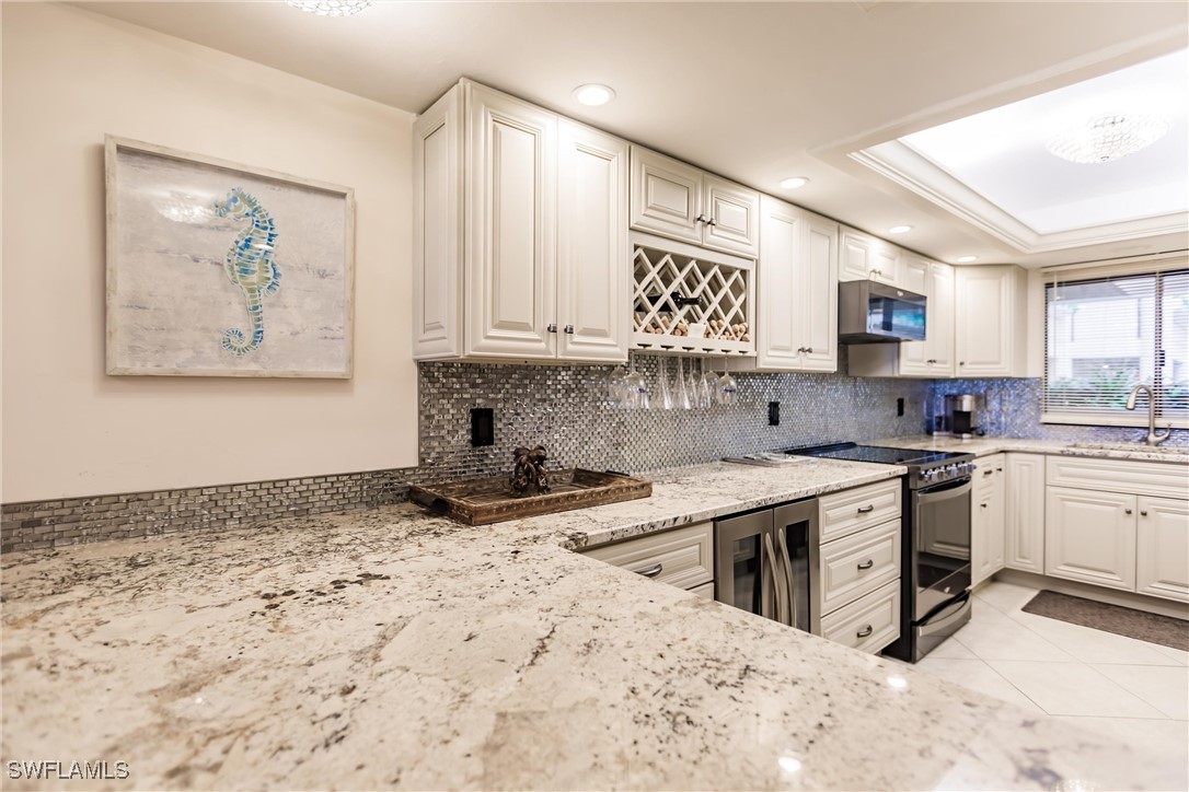 5260 S Landings Drive, Apt 902
