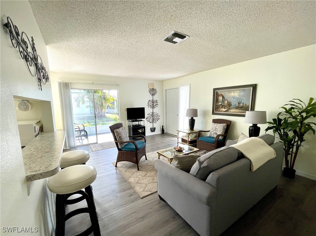 3308  Royal Canadian Trace, Apt 3