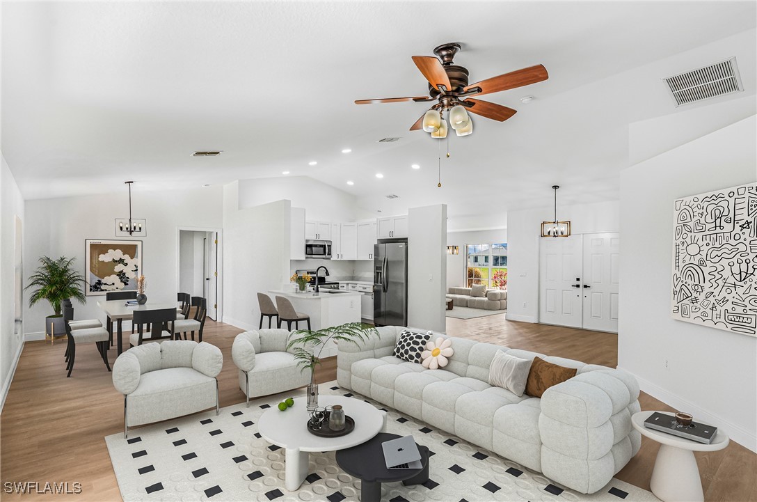 323 NW 10th Street