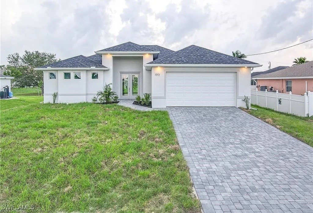 1013 NE 39th Terrace