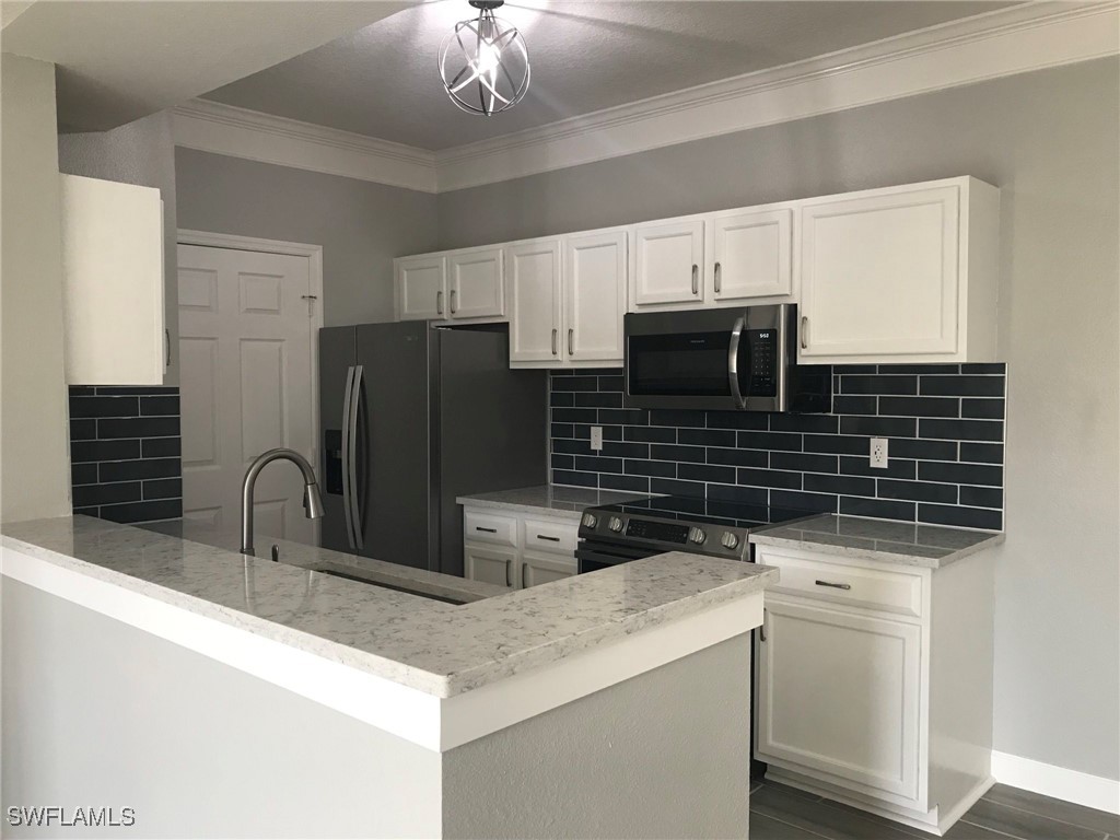 11511  Villa Grand, Apt 503