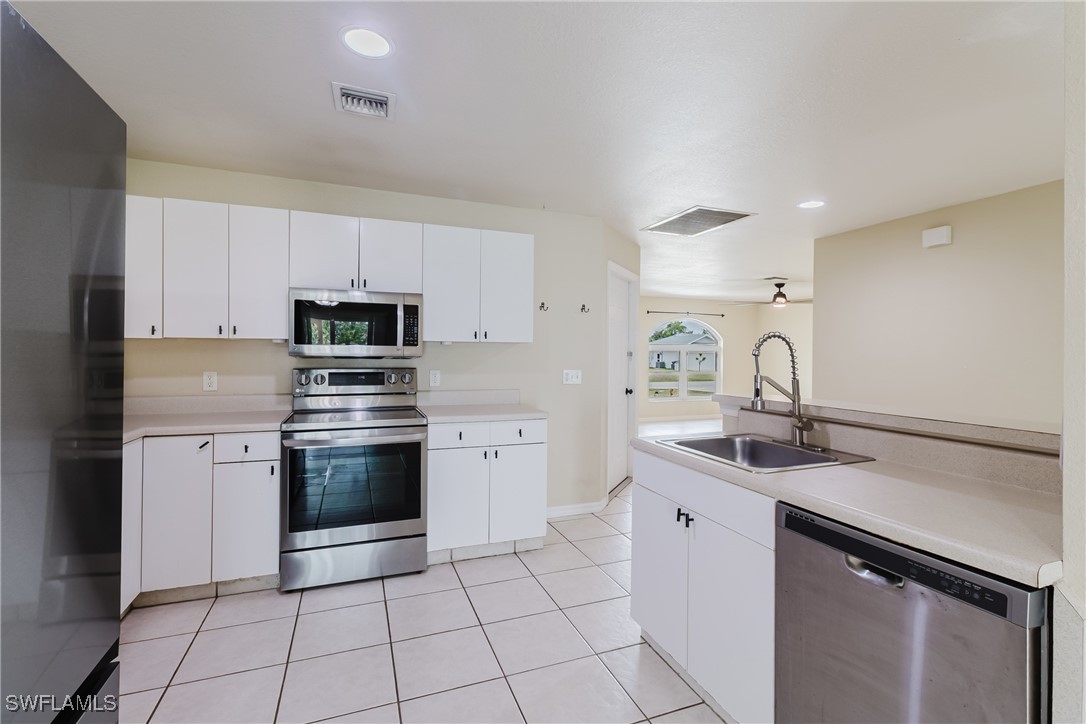 122/124 SE 12th Street