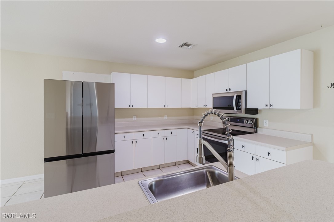122/124 SE 12th Street