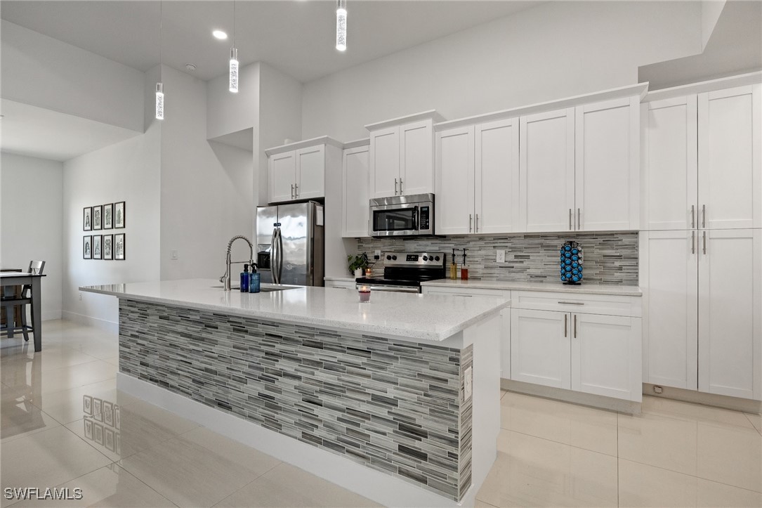 2125 NE 17th Street