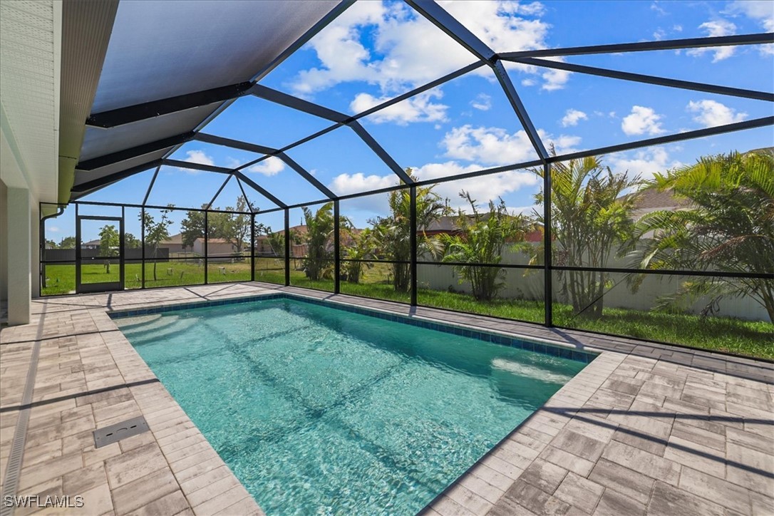 2818 NW 18th Place