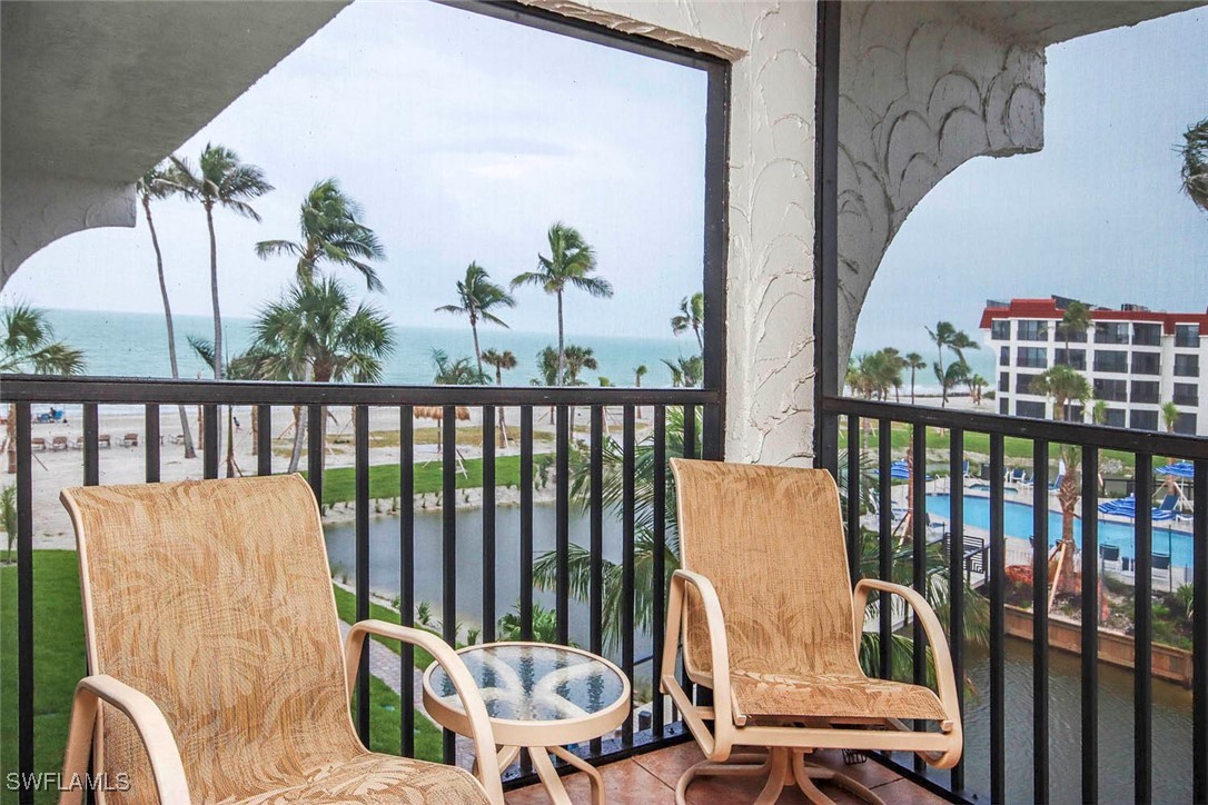 2445 W Gulf Drive, Apt 32E