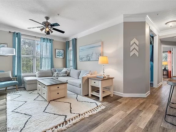 11541  Villa Grand, Apt 817