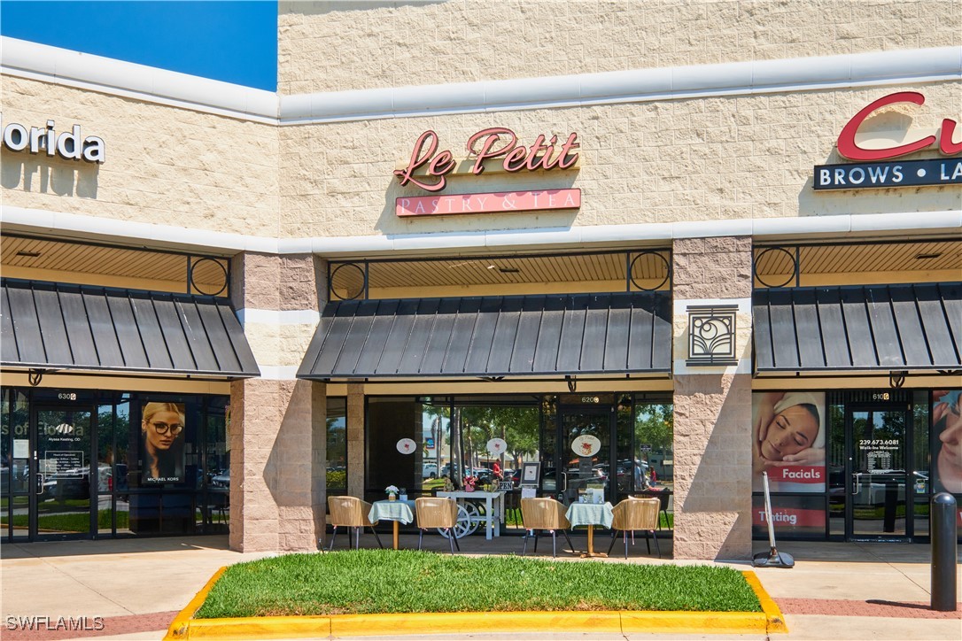 2301  Del Prado Boulevard