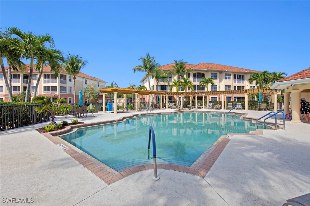 1137  Van Loon Commons Circle, Apt 205