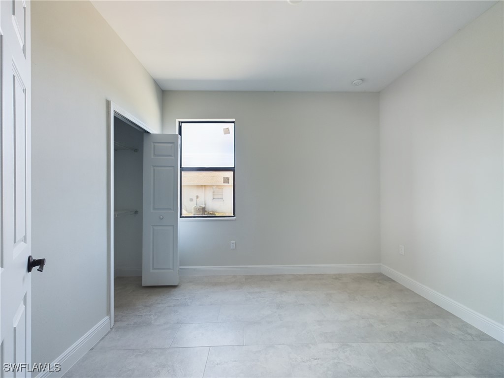 2406/2404  Hawalaska Street