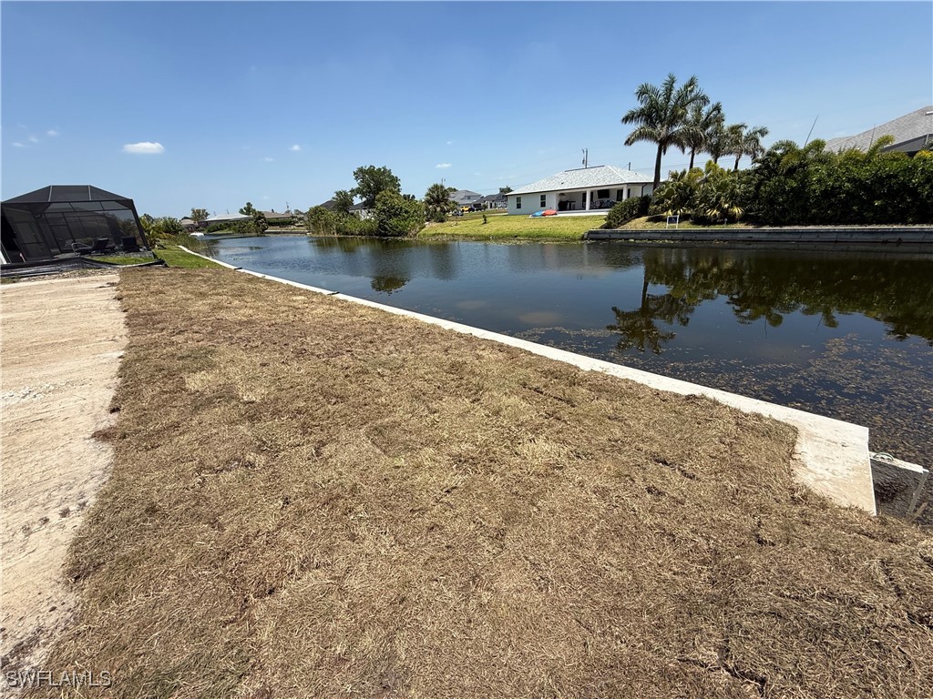 323 SW 26th Place