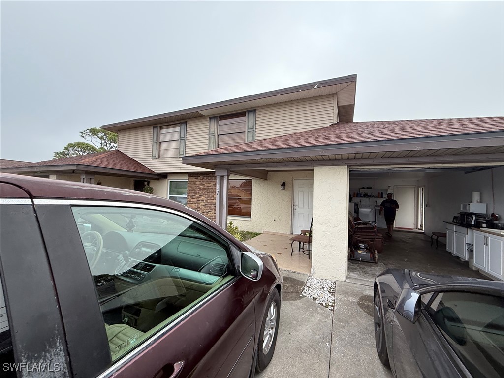 425/427 SE 24th Avenue