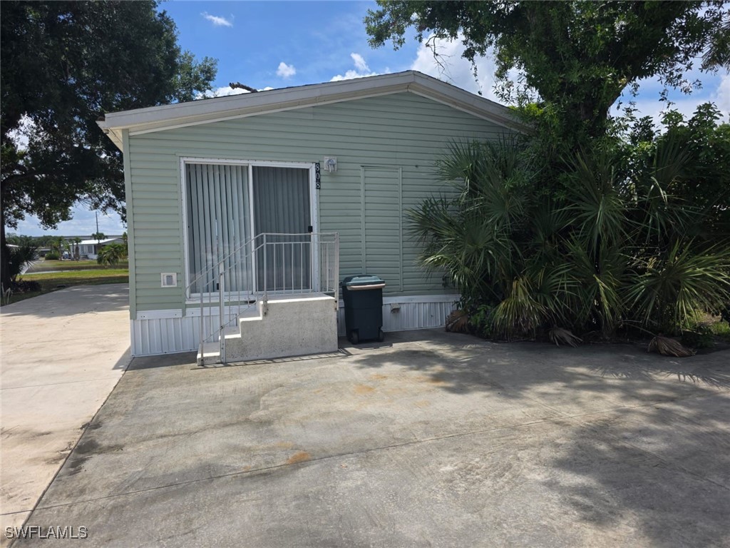 808  Renn Drive