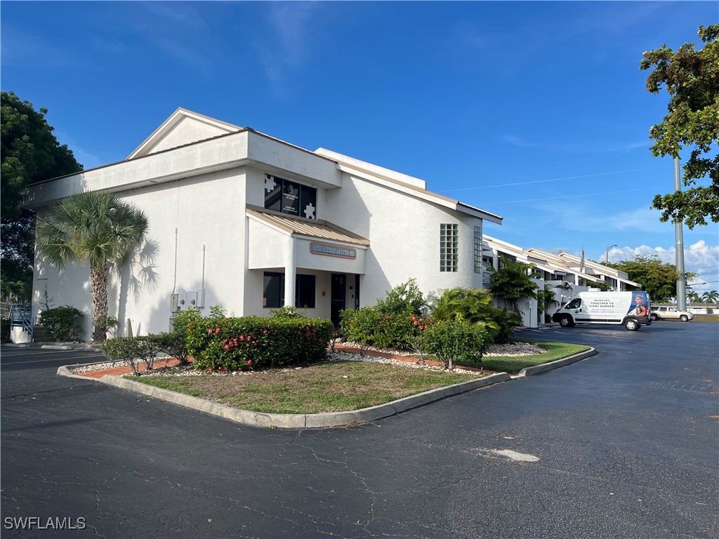 2804  Del Prado Boulevard, Apt 106