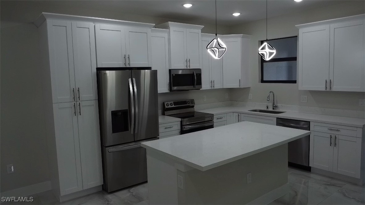 2401/2403 millie ave  2401/2403 millie ave s Avenue