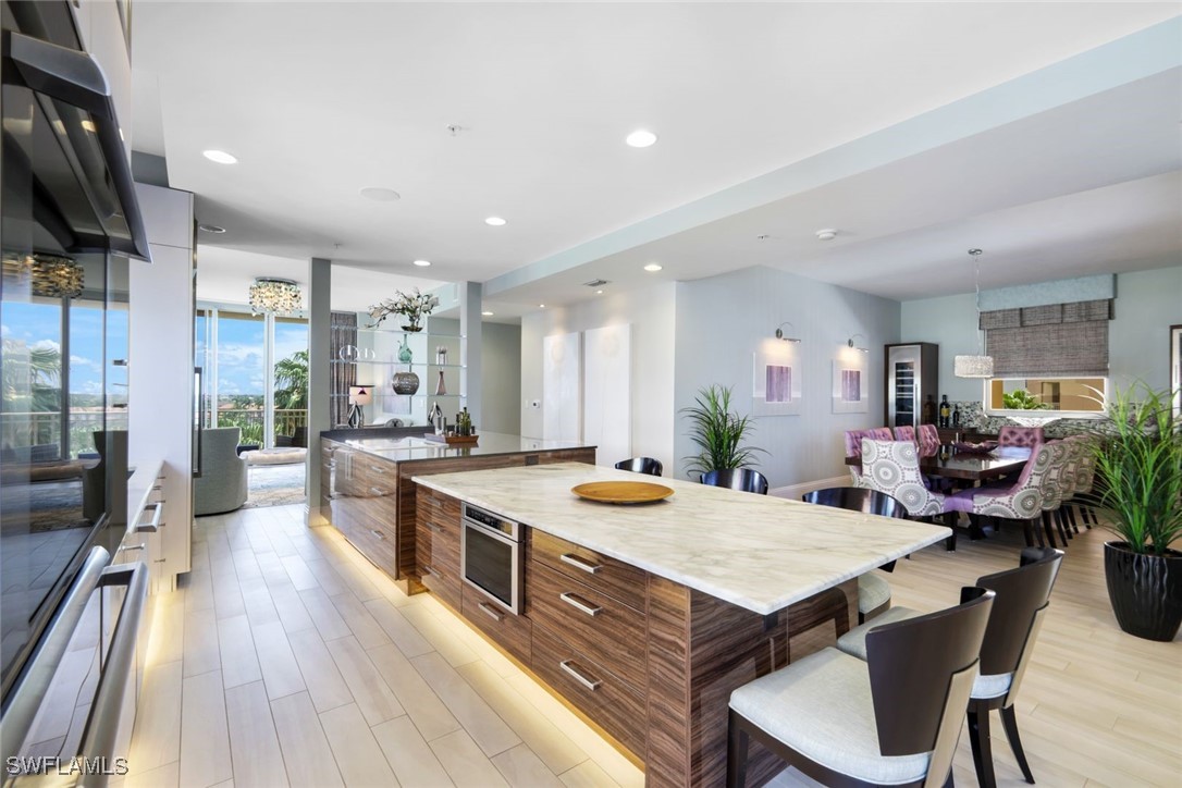 14220  Royal Harbour Court, Apt 607