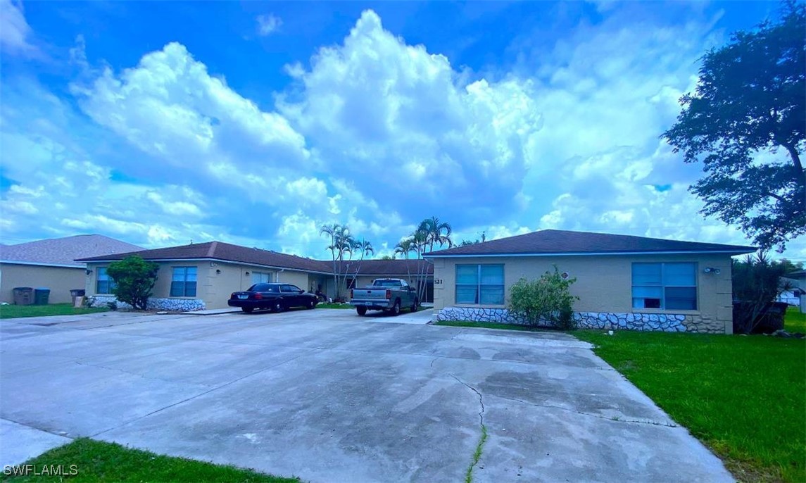 521 NE 24th Place, Apartment 4