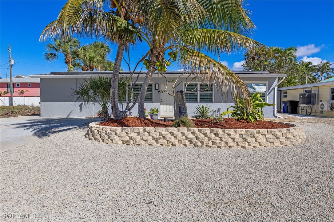 179  Hibiscus Drive