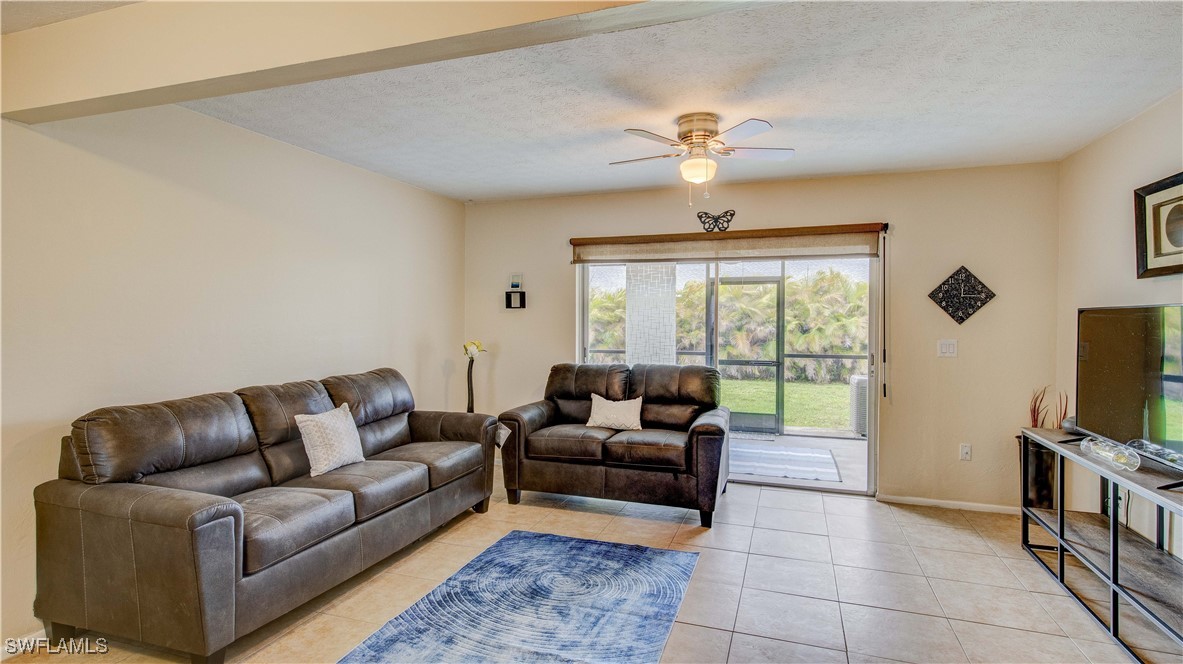 4514 SW 8th Place, Apt 11