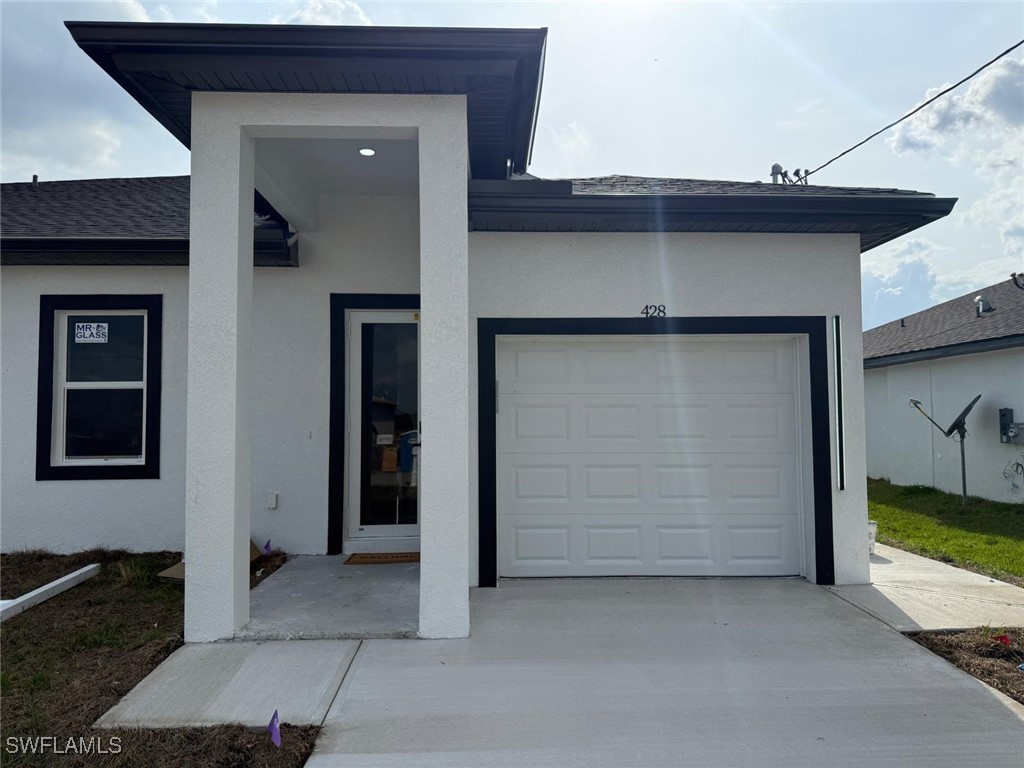 428/430  Petite Avenue