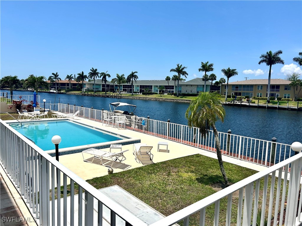 4534 SE 5th Place, Apt 11