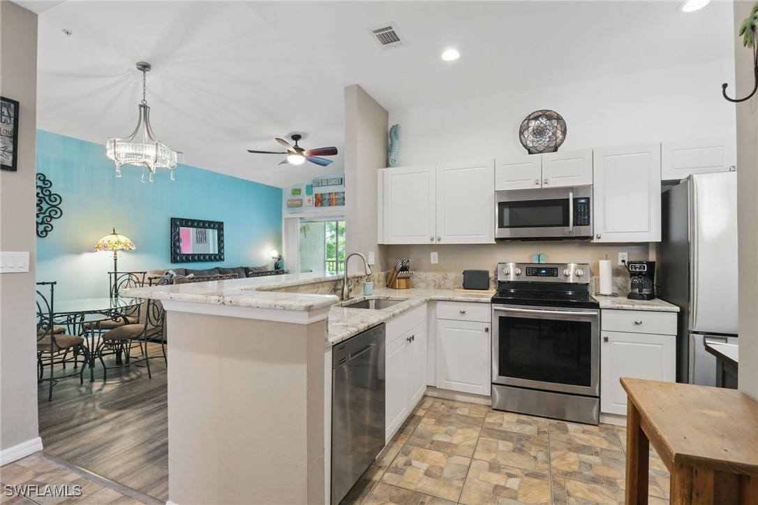 15430  Bellamar Circle, Apt 3023
