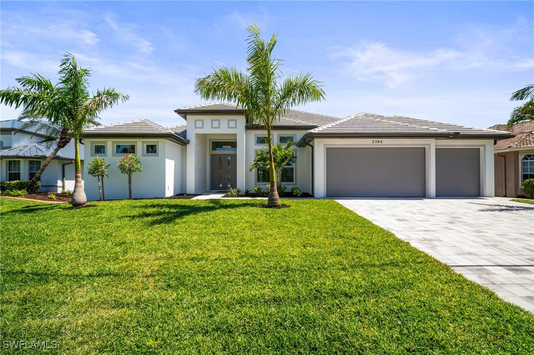 2304 SW 38th Terrace