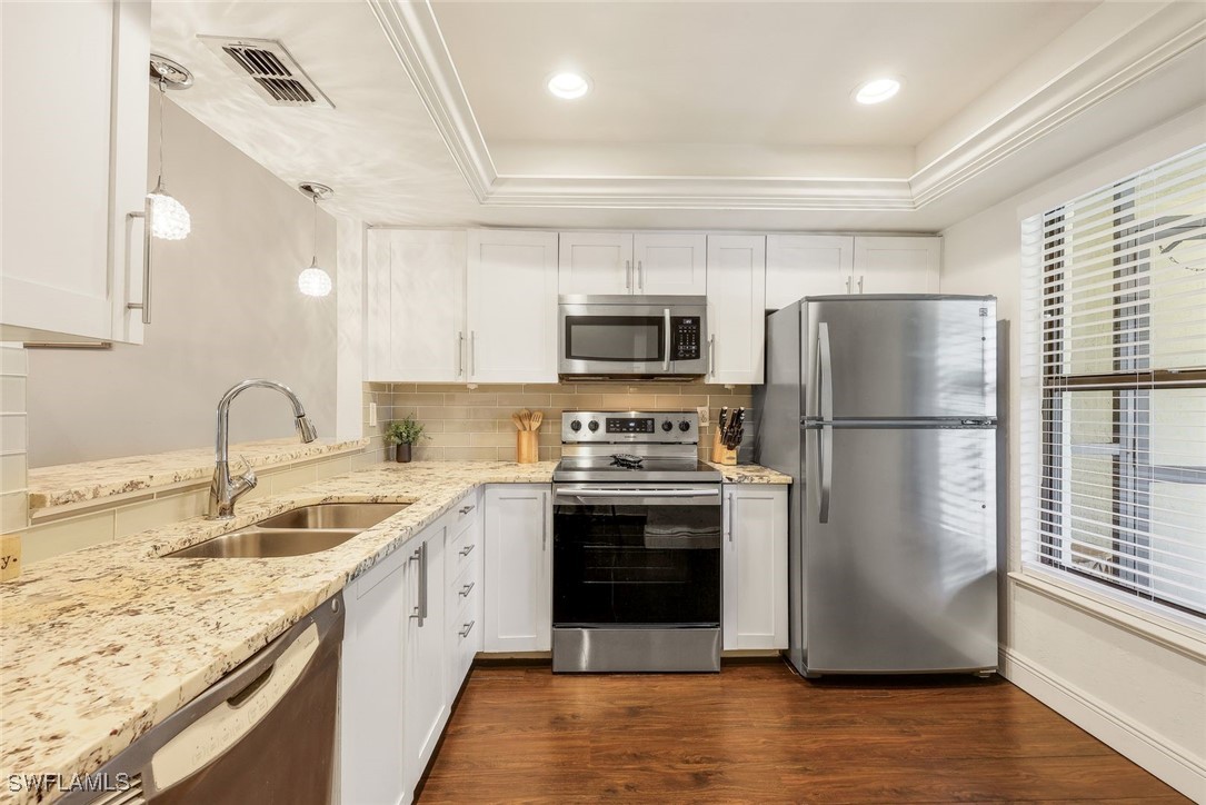 8336  Charter Club Circle, Apt 10