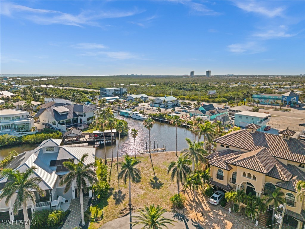 17890  Grey Heron Court