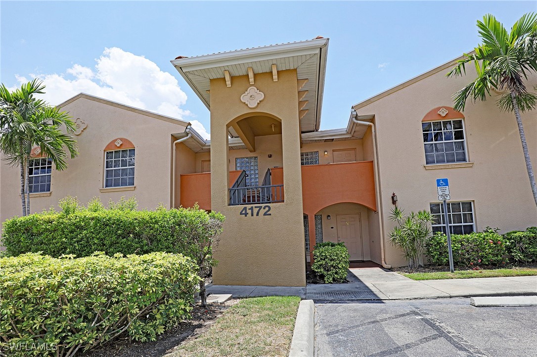 4172  Castilla Circle, Apartment 201