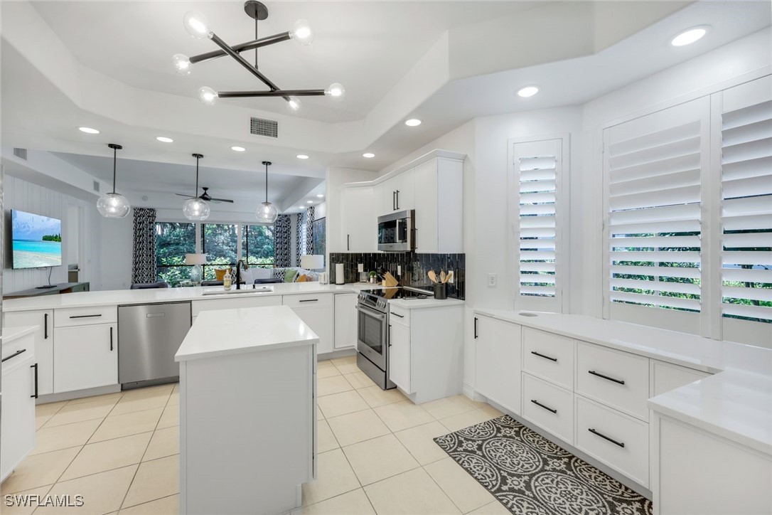 10220  Bellavista Circle, Apt 1402