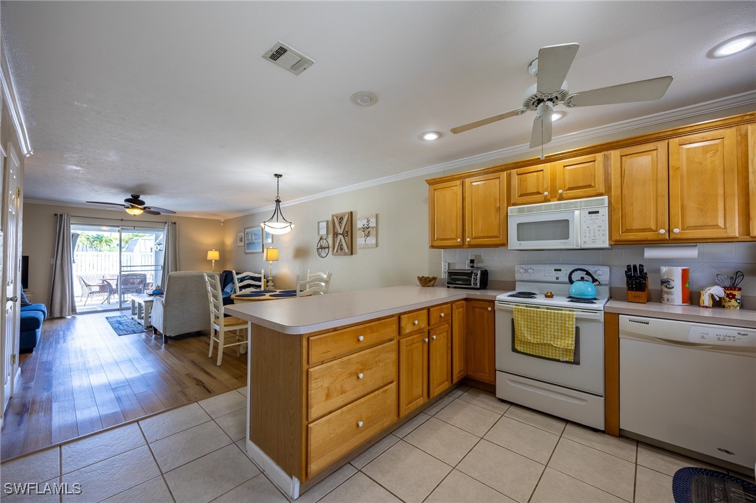 6777  Winkler Road, Apt 150