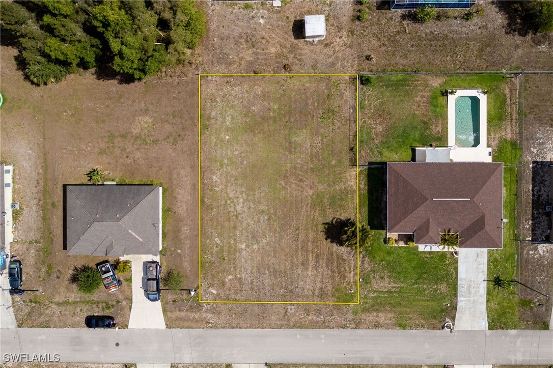 225  Manasota Street