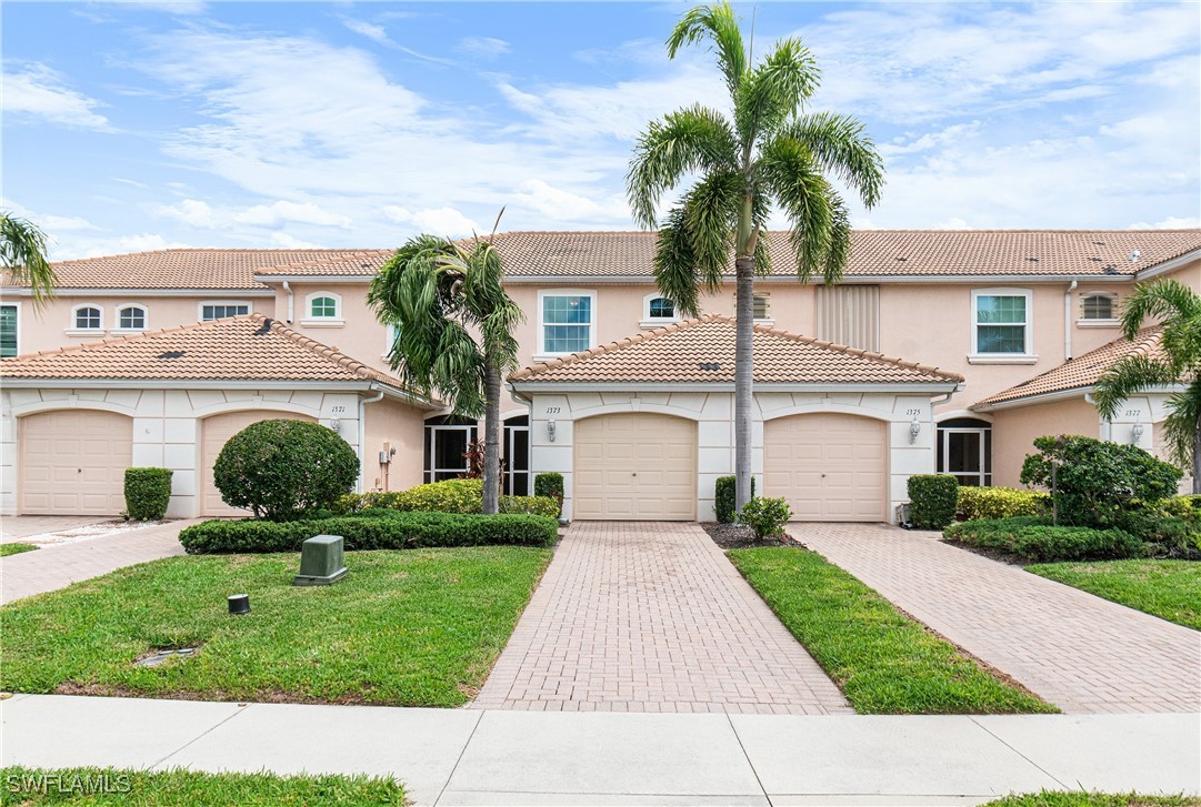 1373  Weeping Willow Court