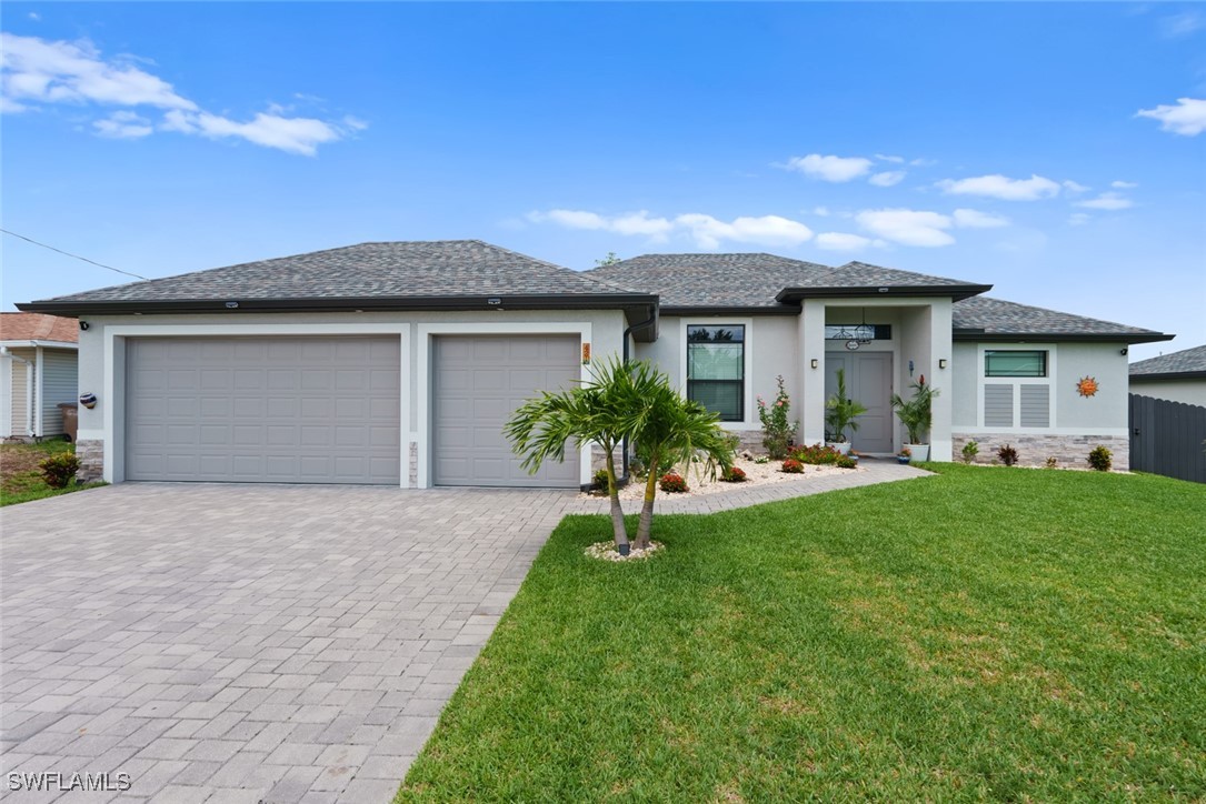 421 NW Juanita Court