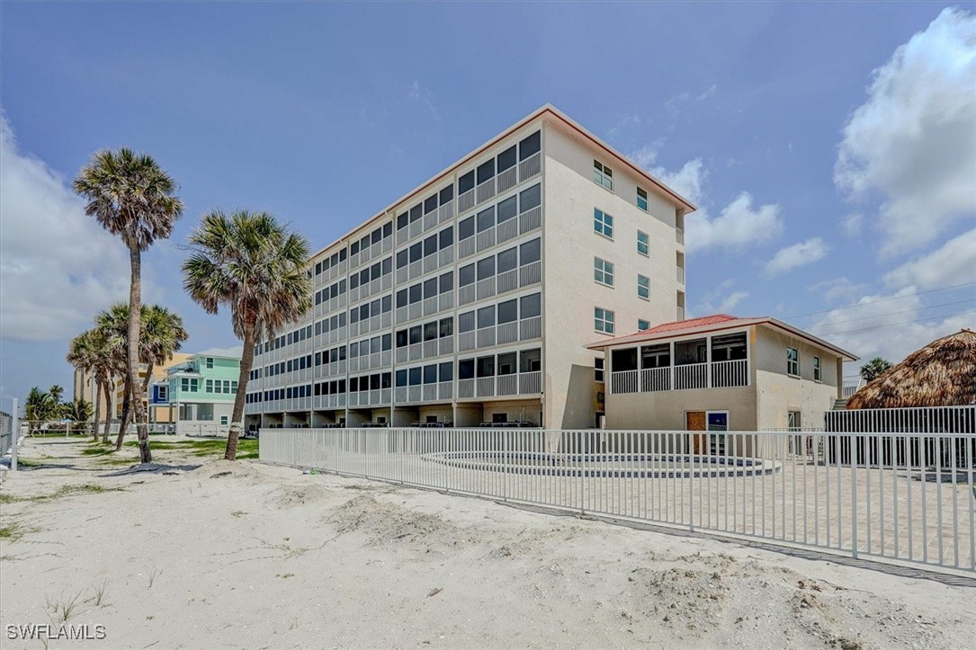 5000  Estero Boulevard, Apt 202