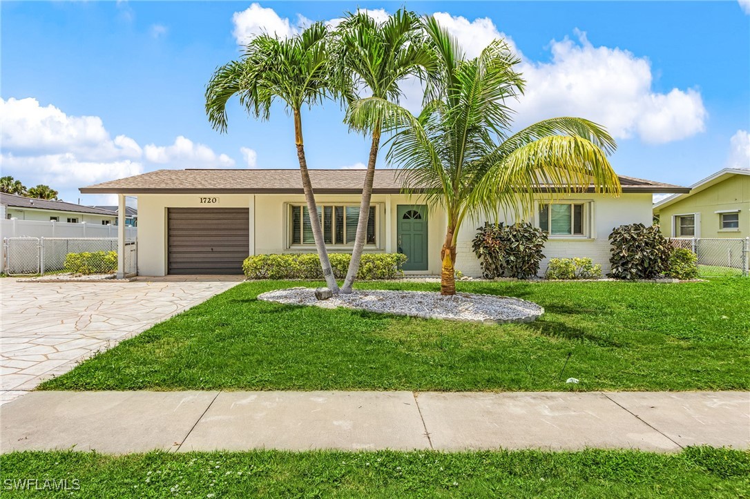 1720 W Coral Terrace