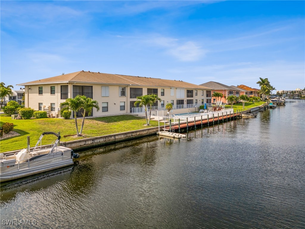 4538 SE 5th Place, Apt 3