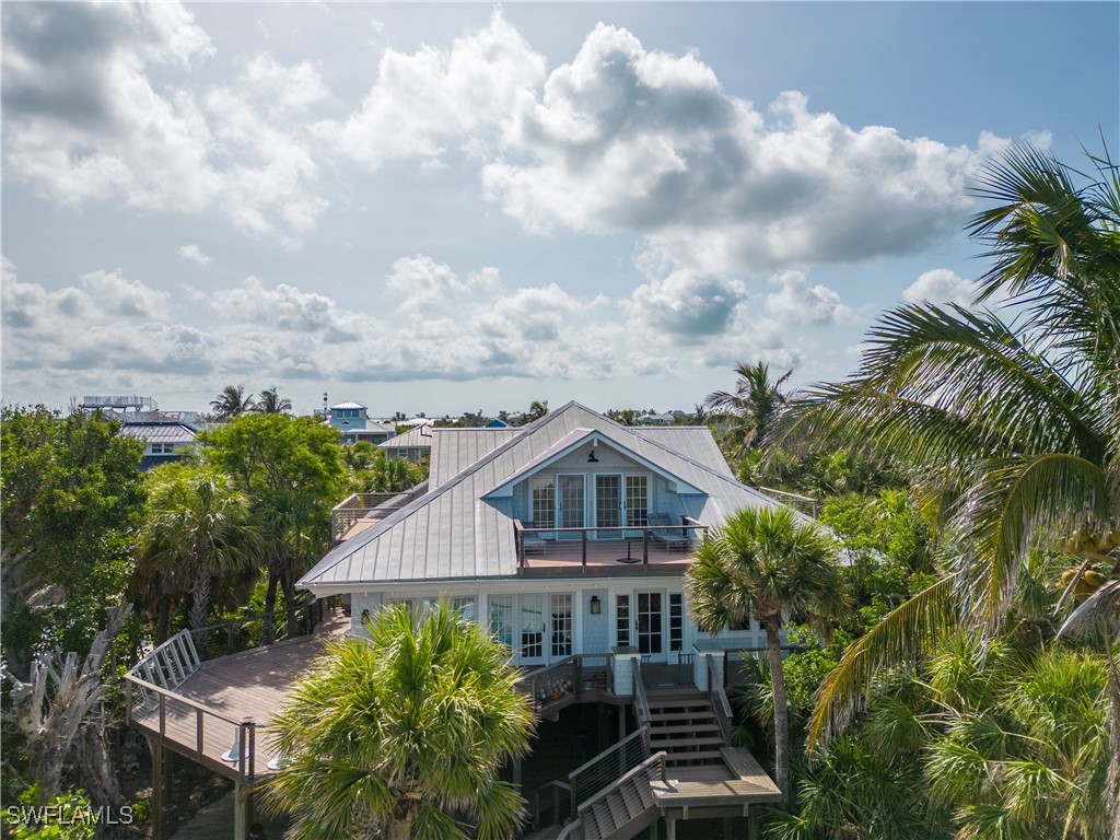 551  Gulf Lane