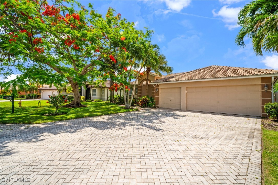 1072  port orange Way
