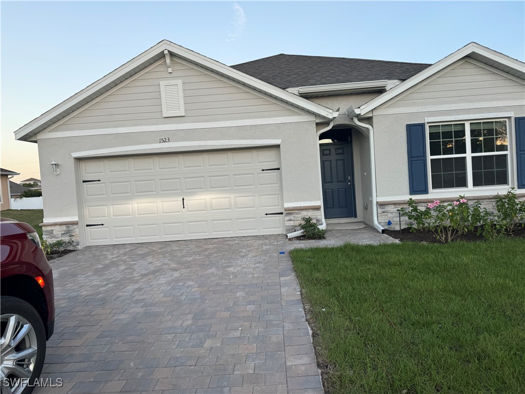 1523 SW 19th Place