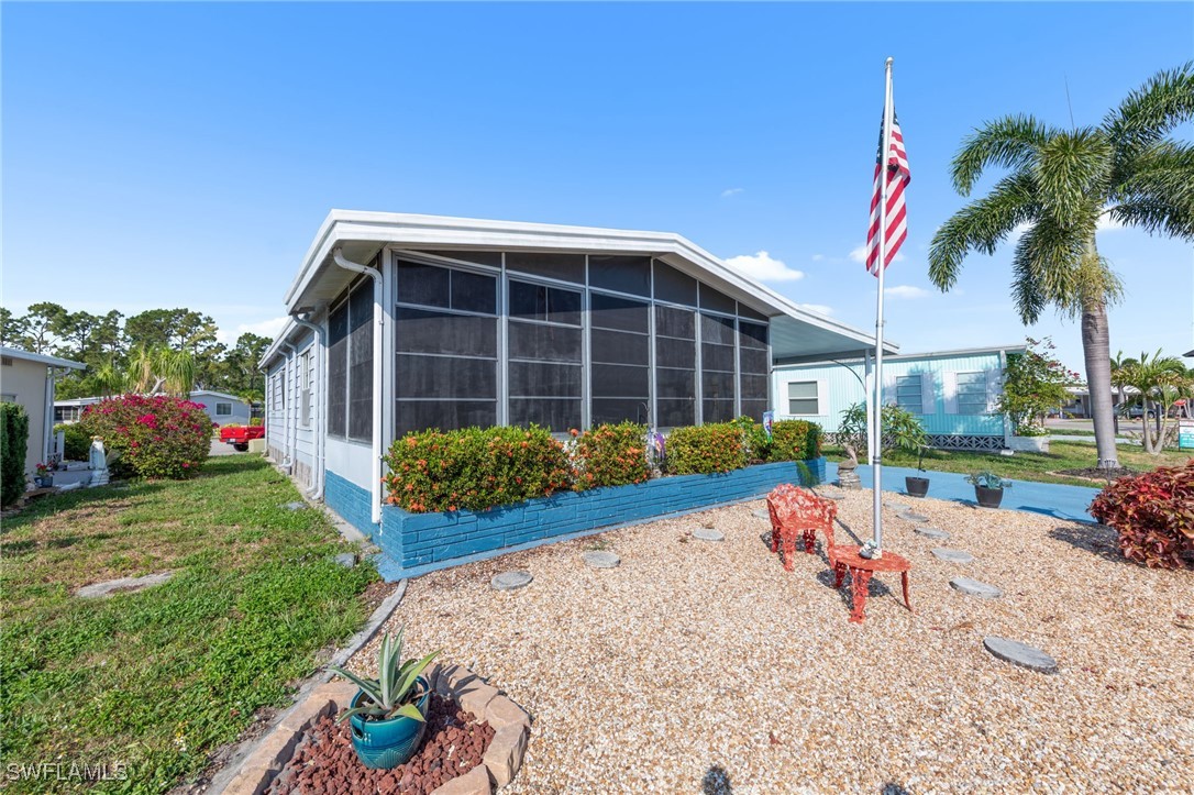 90  Snead Drive