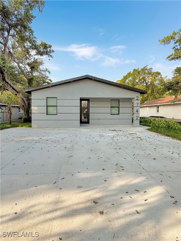 2742  Orange Street