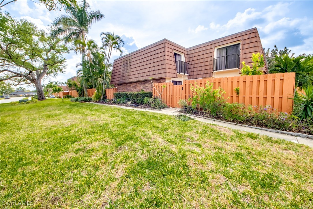 1464  Park Shore Circle, Apt: 2