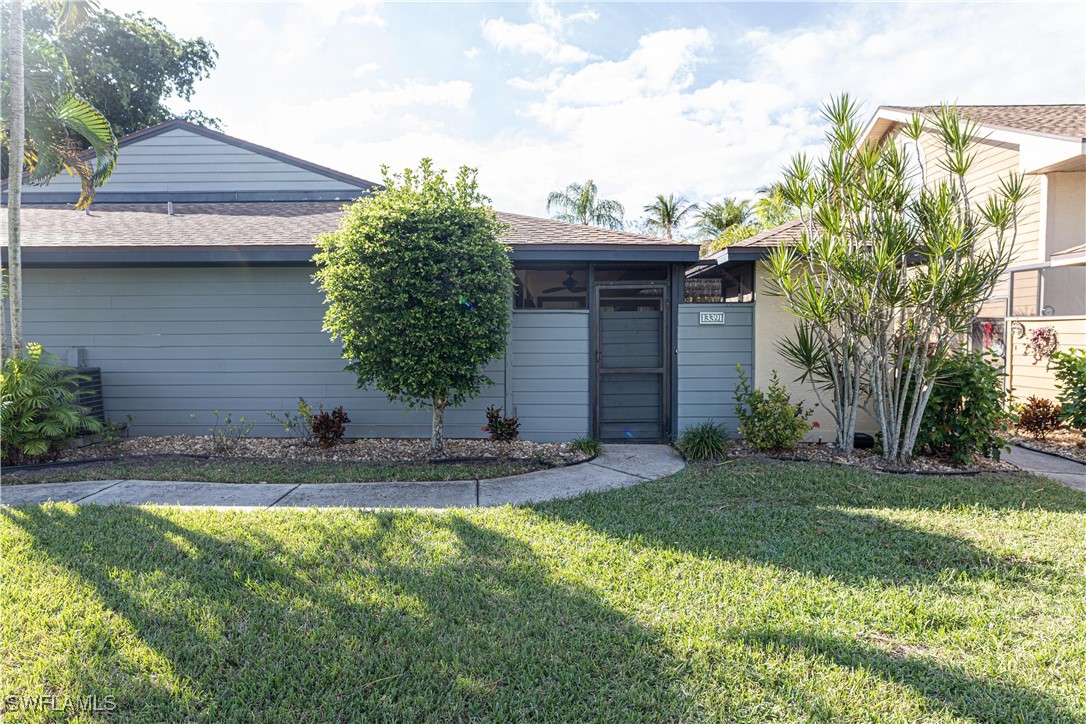 13391  Broadhurst Loop