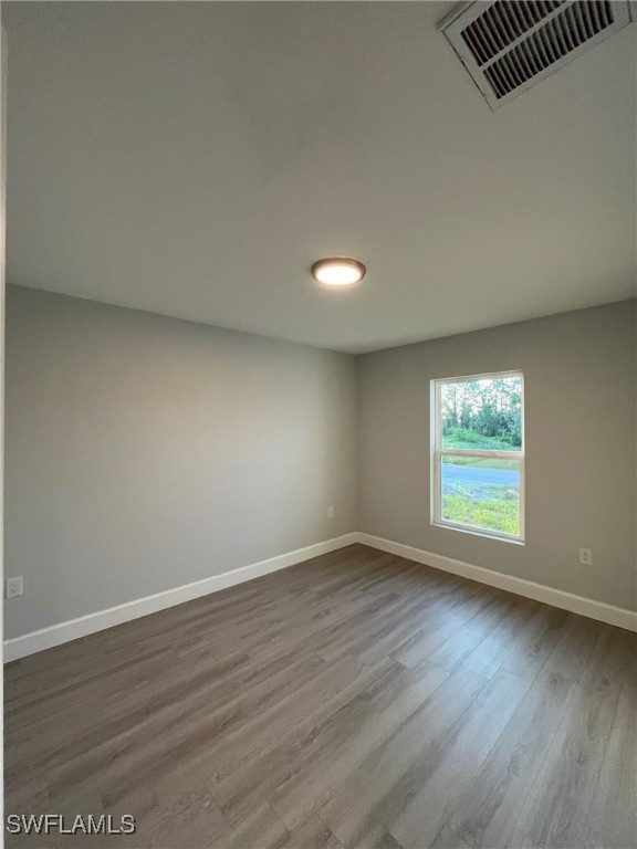 8463/8465  Agate Street