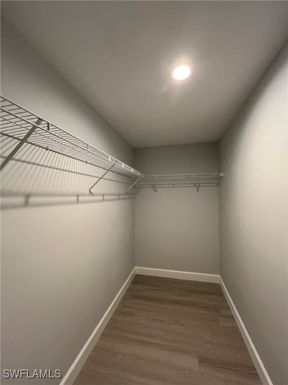 8463/8465  Agate Street